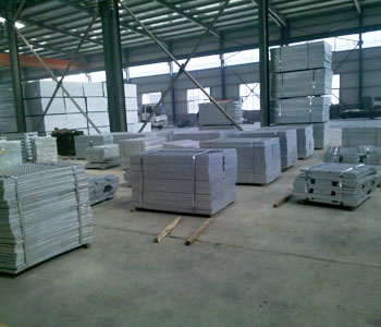 鋼格柵板廠家車間展示